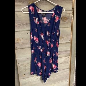 Justify women’s floral and bull skull romper large